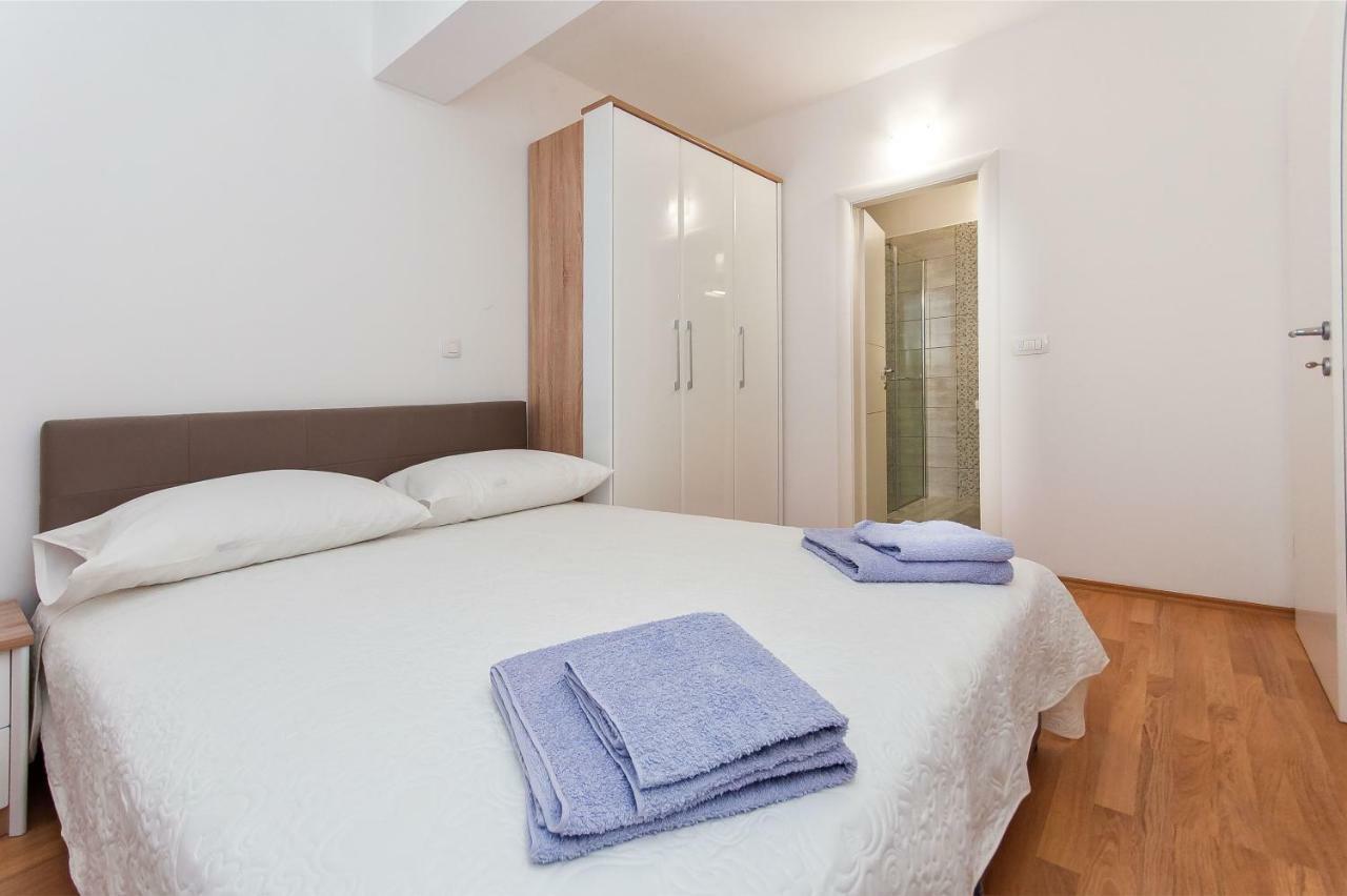Apartman Mira- أوميس المظهر الخارجي الصورة