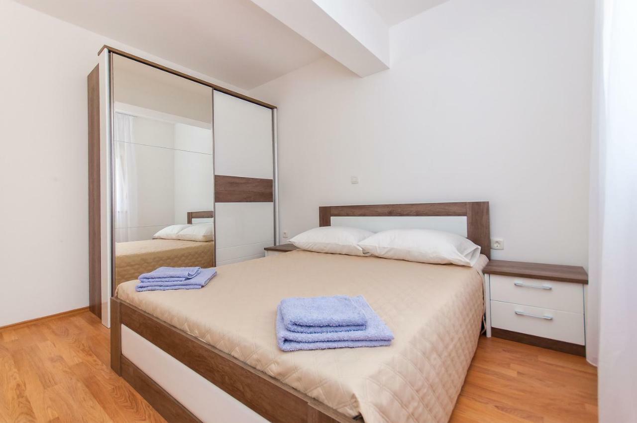 Apartman Mira- أوميس المظهر الخارجي الصورة